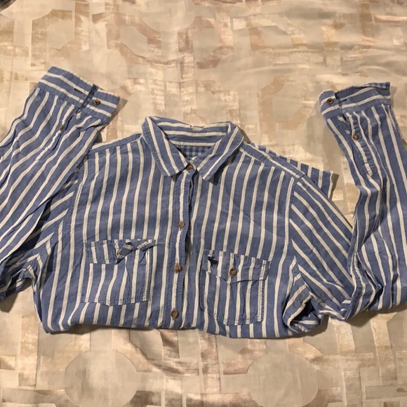 🪡 A&F Button Down - Picture 2 of 5